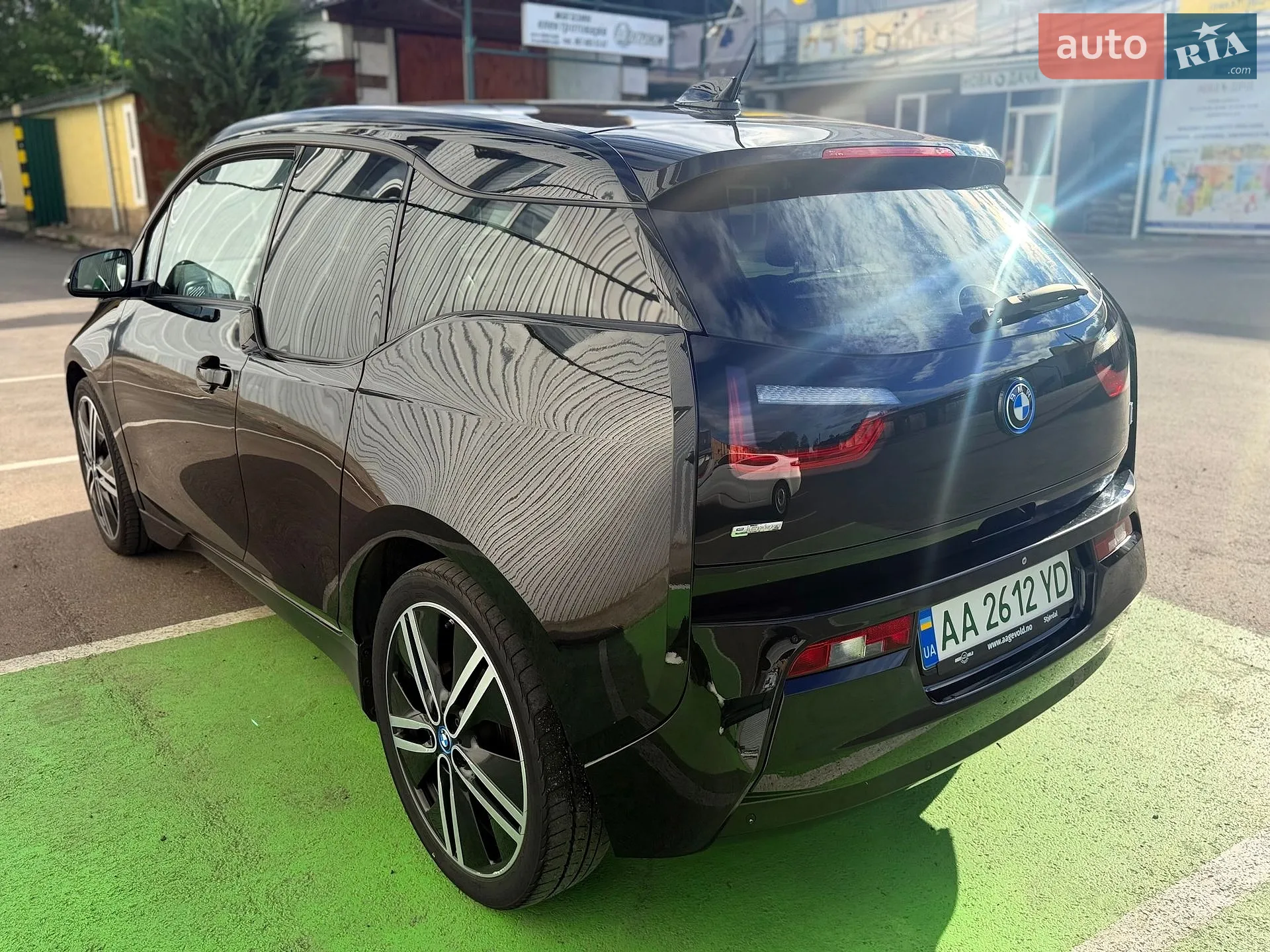 2017 BMW i3 - мініатюра 17