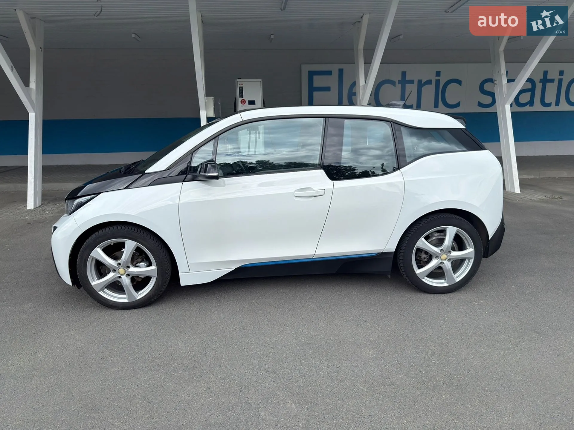 2016 BMW i3 - мініатюра 12