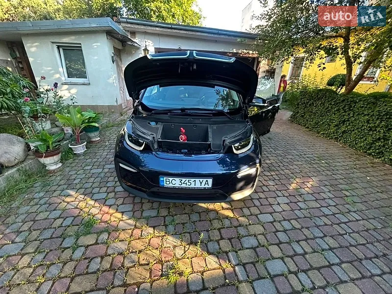 BMW I3