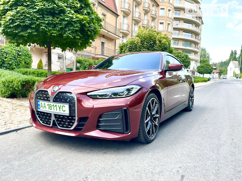 Купе BMW i4 2022 в Киеве