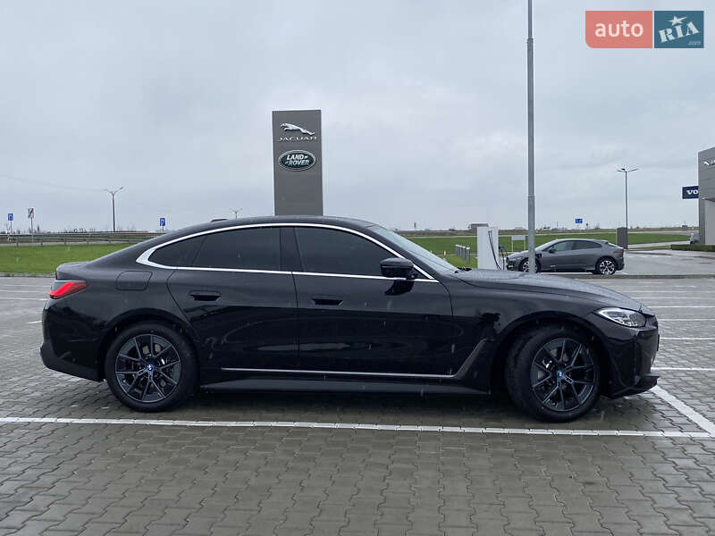 Купе BMW i4 2023 в Львове