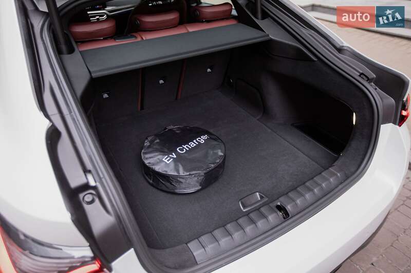 Купе BMW i4 2023 в Києві