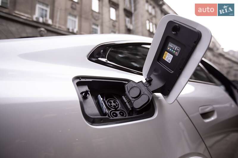 Купе BMW i4 2023 в Києві