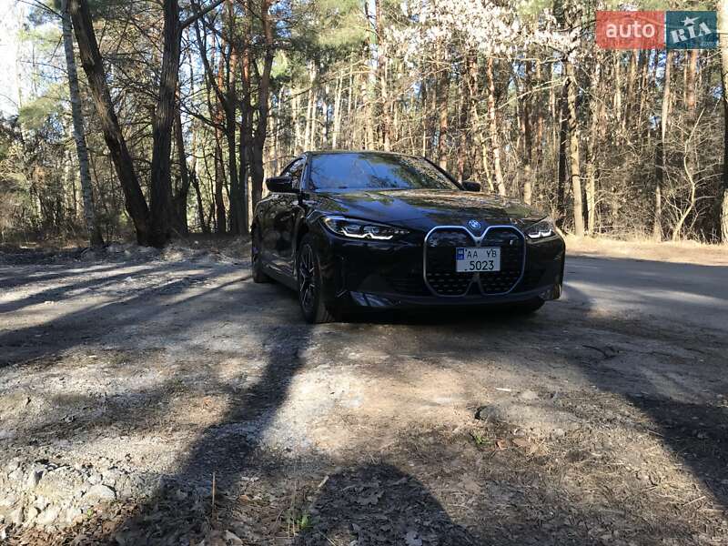 BMW i4 2023