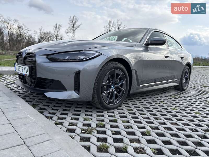 Купе BMW i4 2023 в Коломые