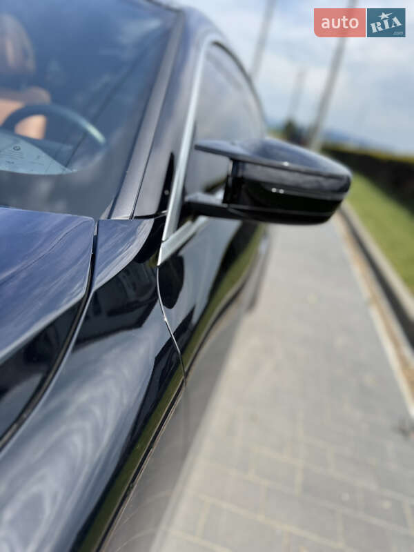 Купе BMW i4 2023 в Иршаве
