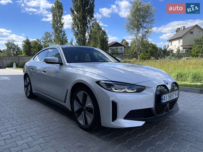 Купе BMW i4 2022 в Киеве