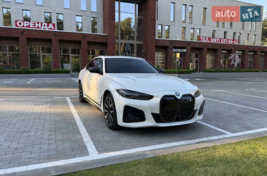 Купе BMW i4 2023 в Бучі