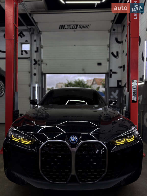 BMW i4 2023