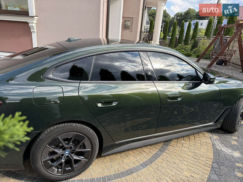 Купе BMW i4 2023 в Львове