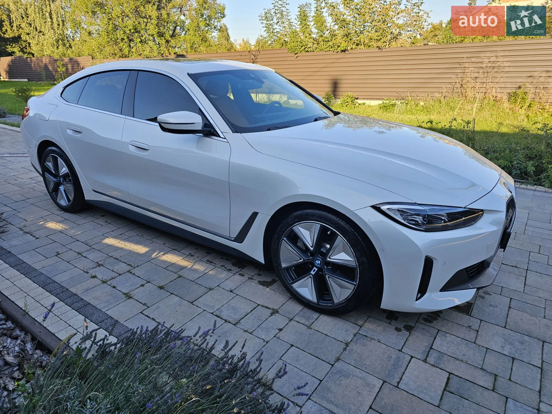 2023 BMW i4 - мініатюра 20