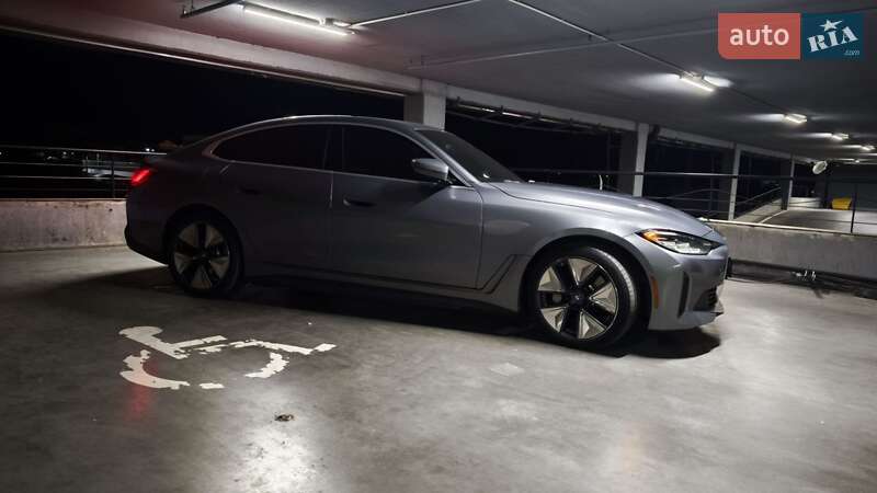 Купе BMW i4 2023 в Львове