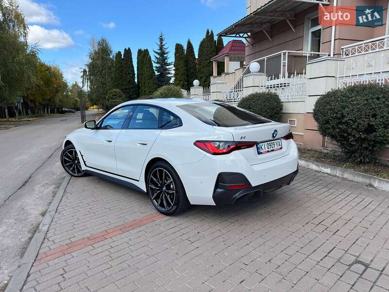 Купе BMW i4 2022 в Киеве фото 8 Купе BMW i4 2022 в Киеве