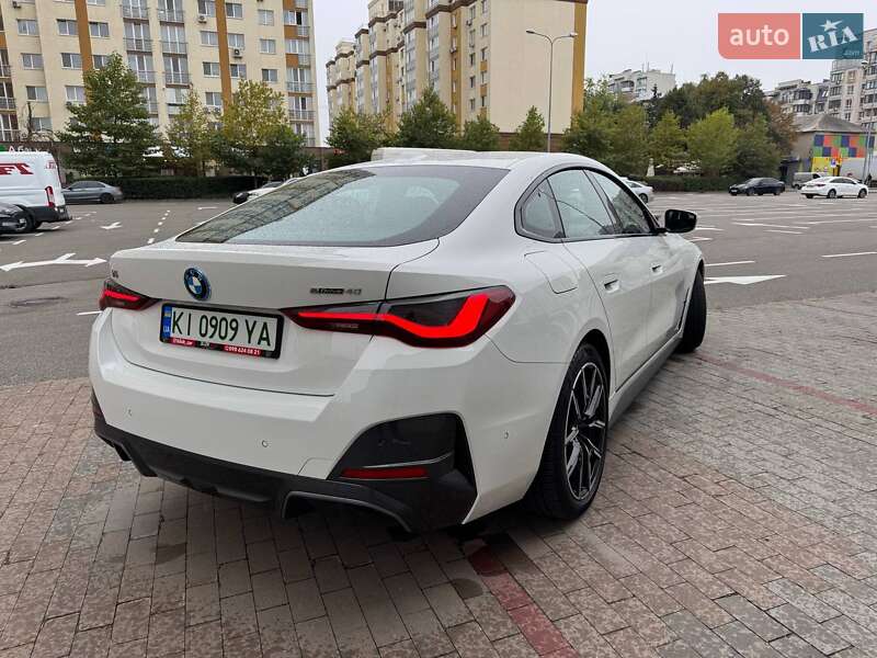 Купе BMW i4 2022 в Киеве фото 10 Купе BMW i4 2022 в Киеве