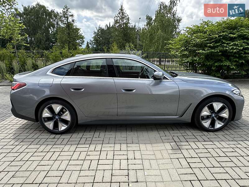 Купе BMW i4 2023 в Львові