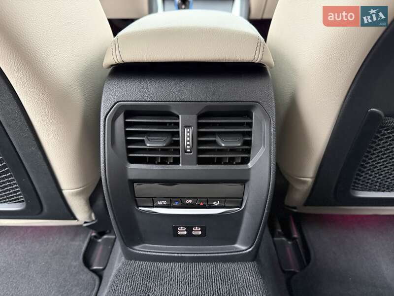 Купе BMW i4 2022 в Киеве