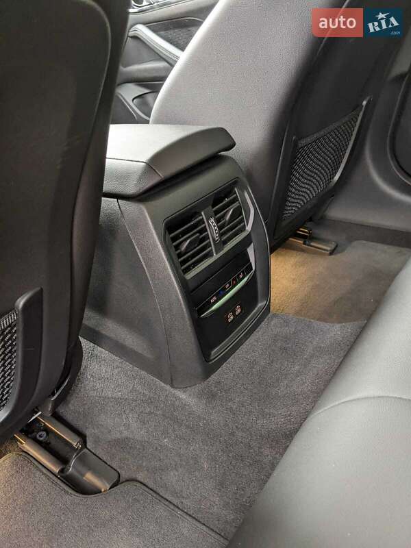 Купе BMW i4 2023 в Ужгороде