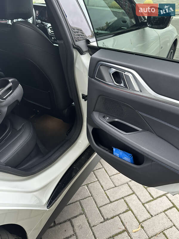 Купе BMW i4 2024 в Львове