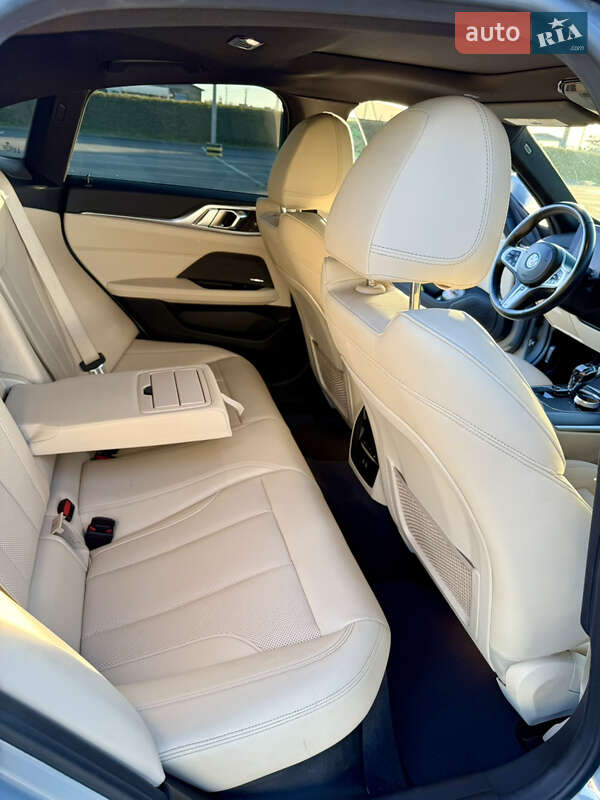 Купе BMW i4 2022 в Львове