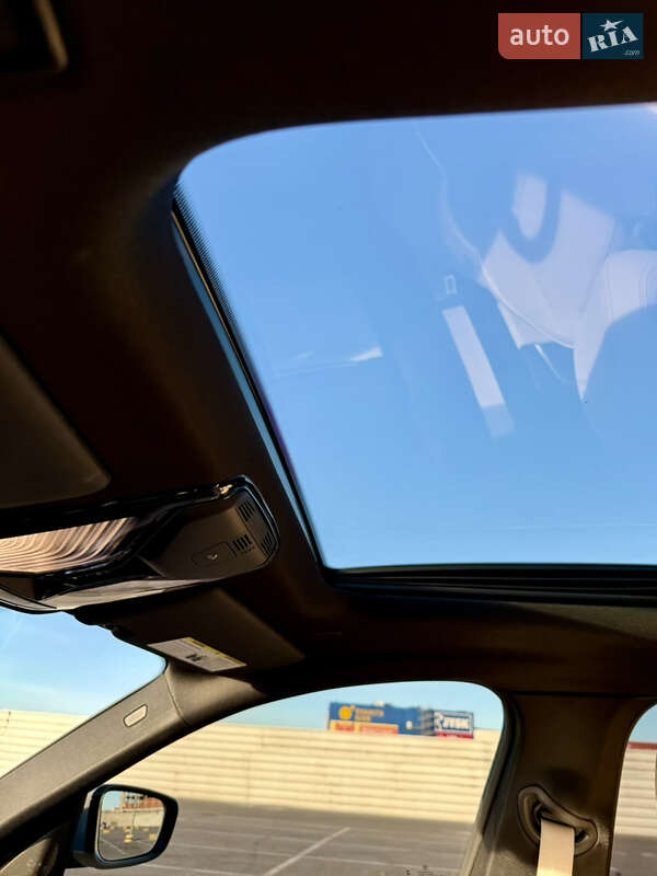 Купе BMW i4 2022 в Львове