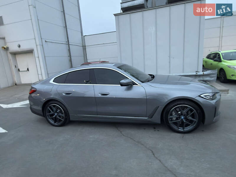 Купе BMW i4 2023 в Киеве фото 5 Купе BMW i4 2023 в Киеве
