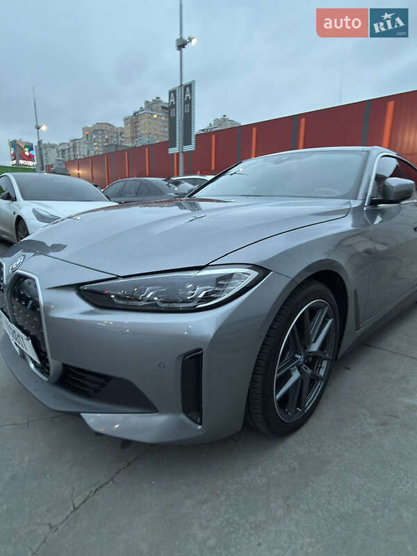 Купе BMW i4 2023 в Киеве фото 9 Купе BMW i4 2023 в Киеве