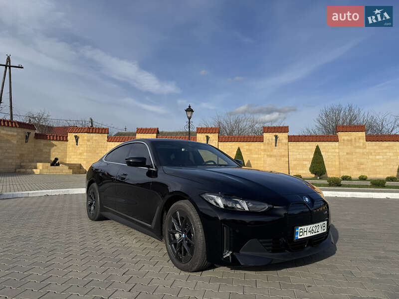 Купе BMW i4 2024 в Измаиле