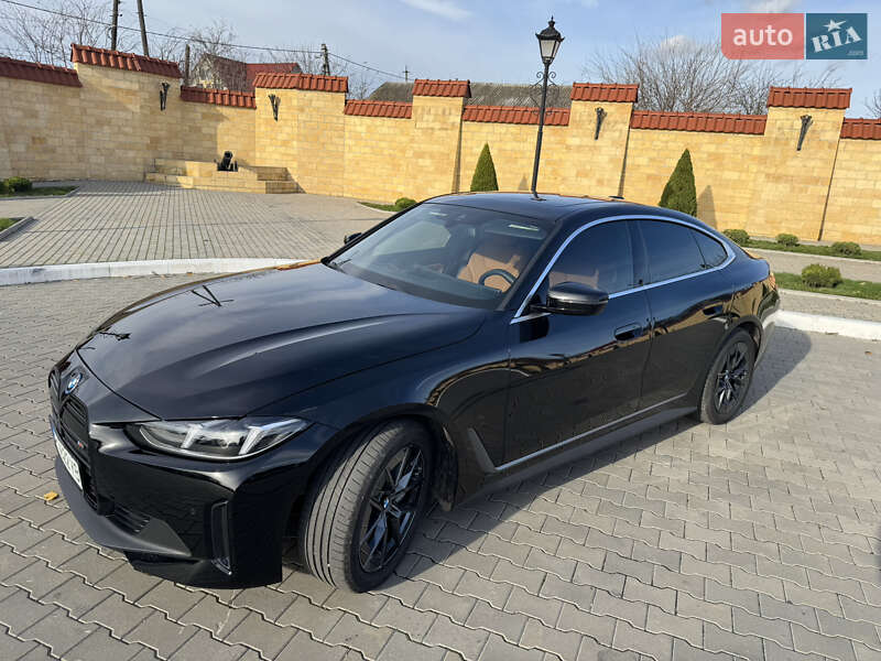 Купе BMW i4 2024 в Измаиле