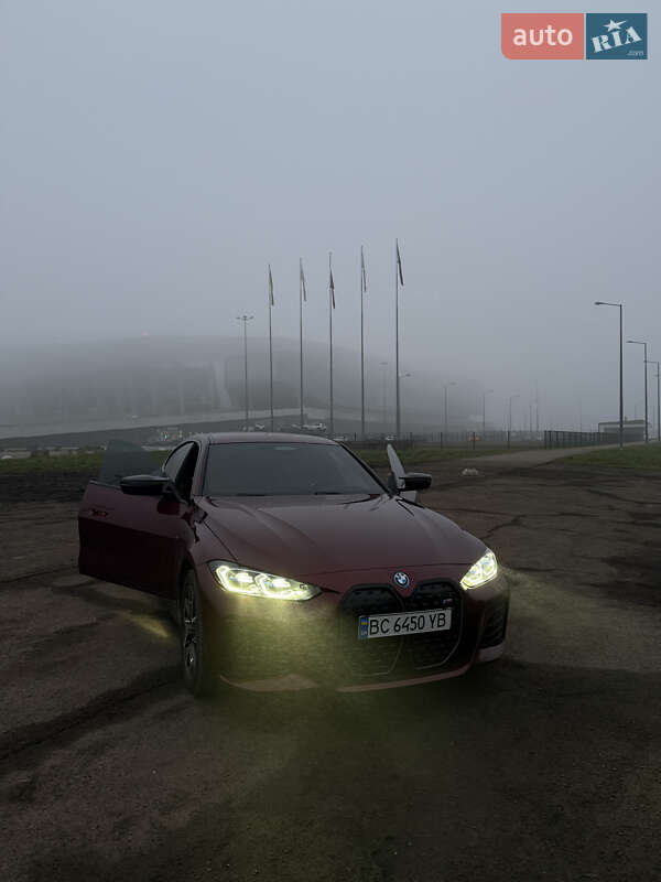 Купе BMW i4 2022 в Львове