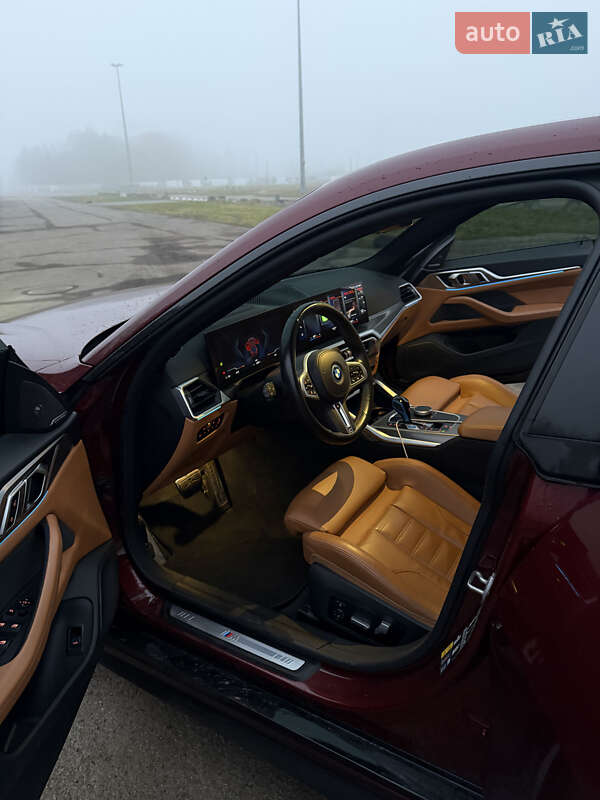 Купе BMW i4 2022 в Львове