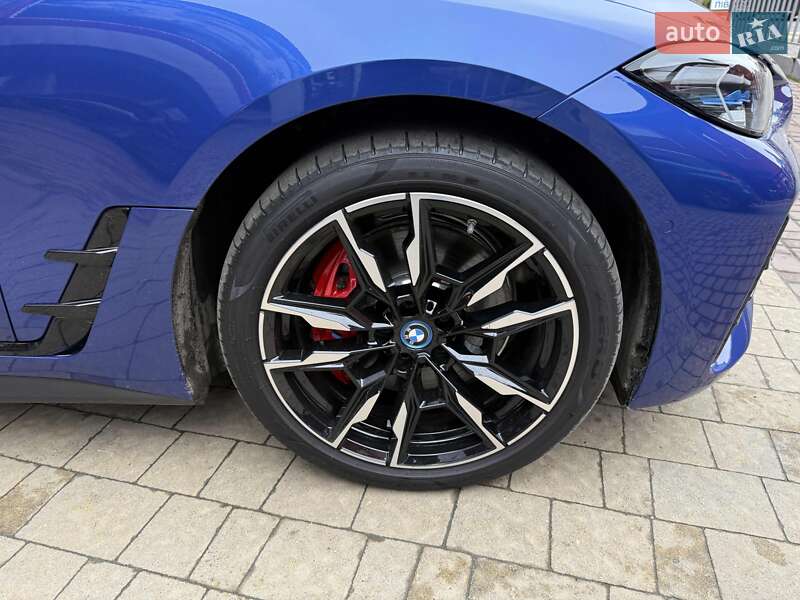 Купе BMW i4 2022 в Львове