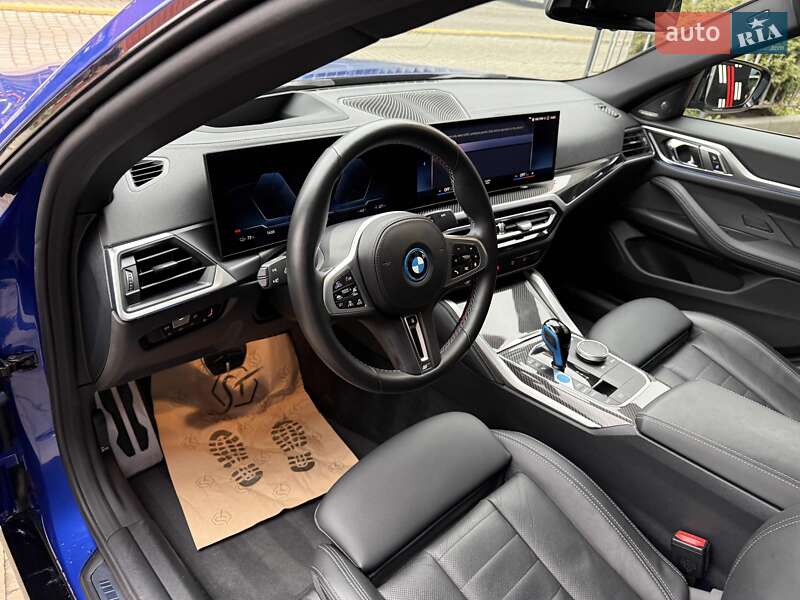 Купе BMW i4 2022 в Львове