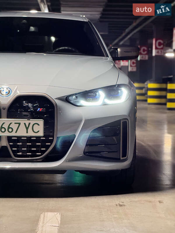 Купе BMW i4 2023 в Киеве фото 10 Купе BMW i4 2023 в Киеве