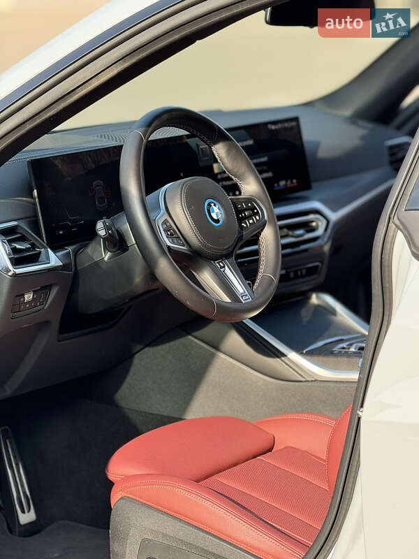 Купе BMW i4 2023 в Киеве фото 30 Купе BMW i4 2023 в Киеве