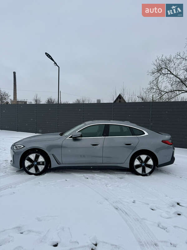 Купе BMW i4 2024 в Киеве