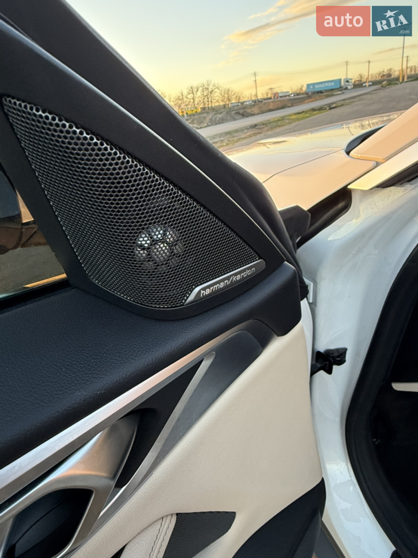 2023 BMW i4 - мініатюра 23