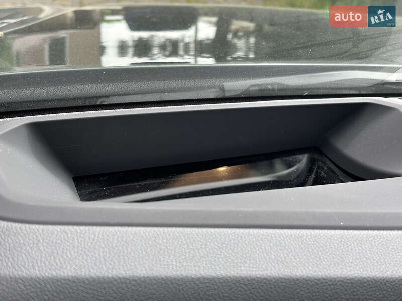 Купе BMW i4 2022 в Львове