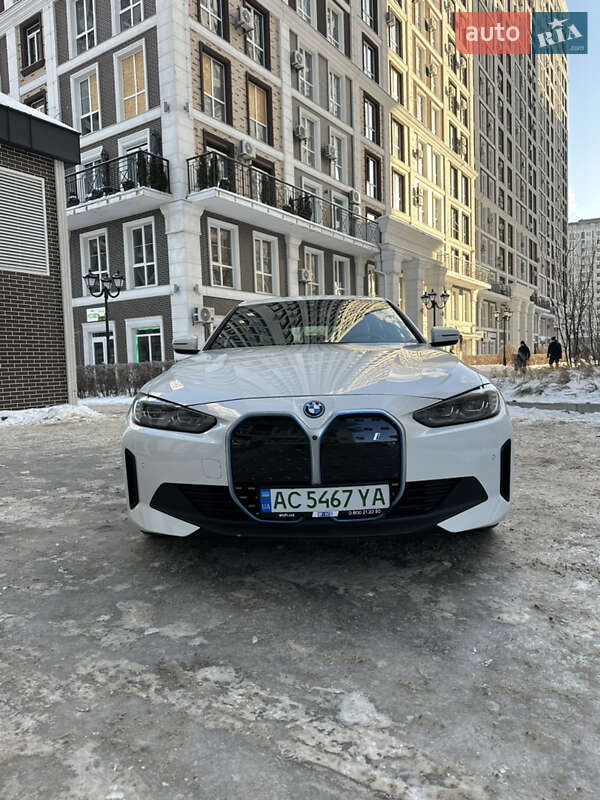 Купе BMW i4 2022 в Киеве