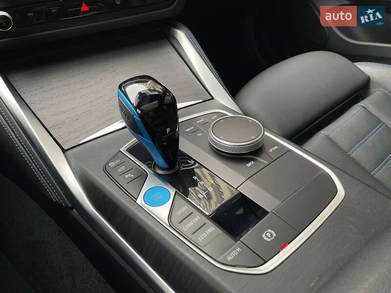 Купе BMW i4 2023 в Львові