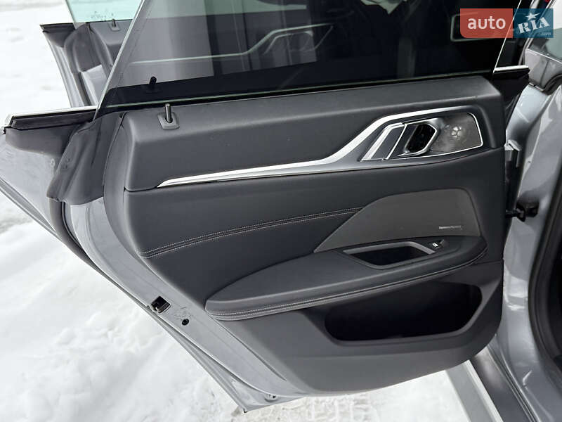 Купе BMW i4 2022 в Самборе