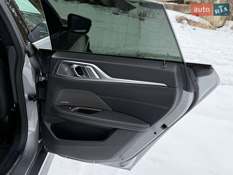 Купе BMW i4 2022 в Самборе