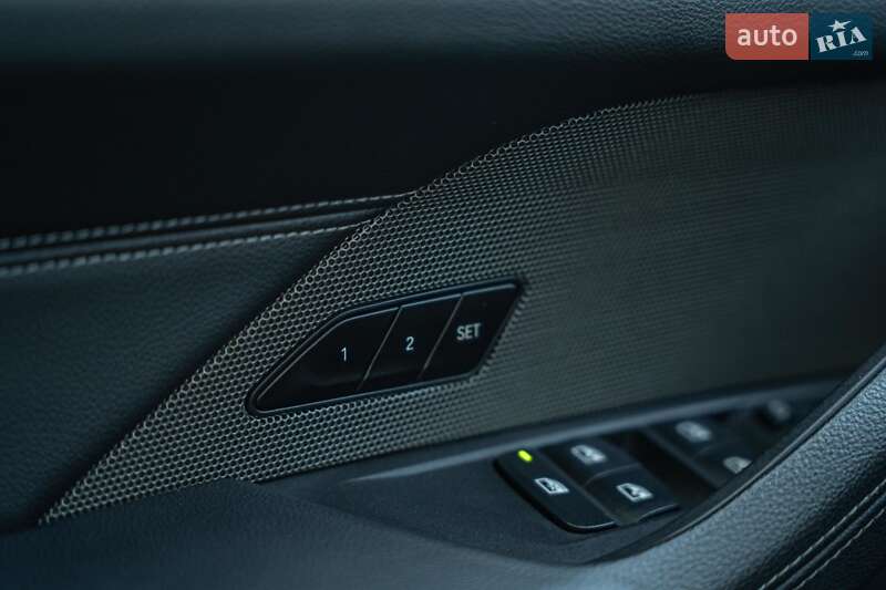 Купе BMW i4 2022 в Черновцах