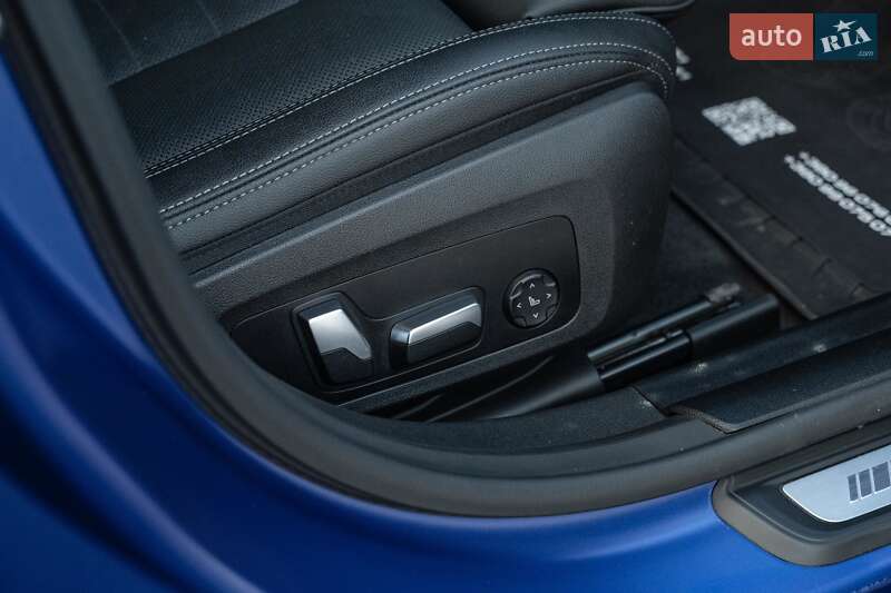 Купе BMW i4 2022 в Черновцах