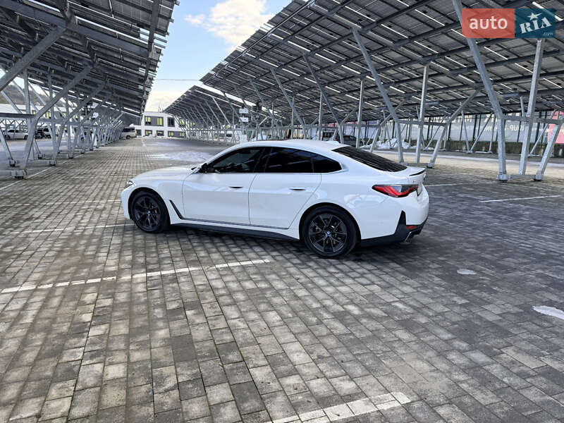 Купе BMW i4 2024 в Львове