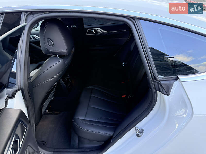 Купе BMW i4 2024 в Львове