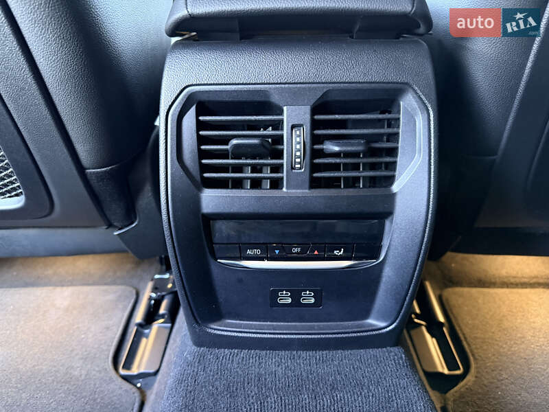 Купе BMW i4 2024 в Львове