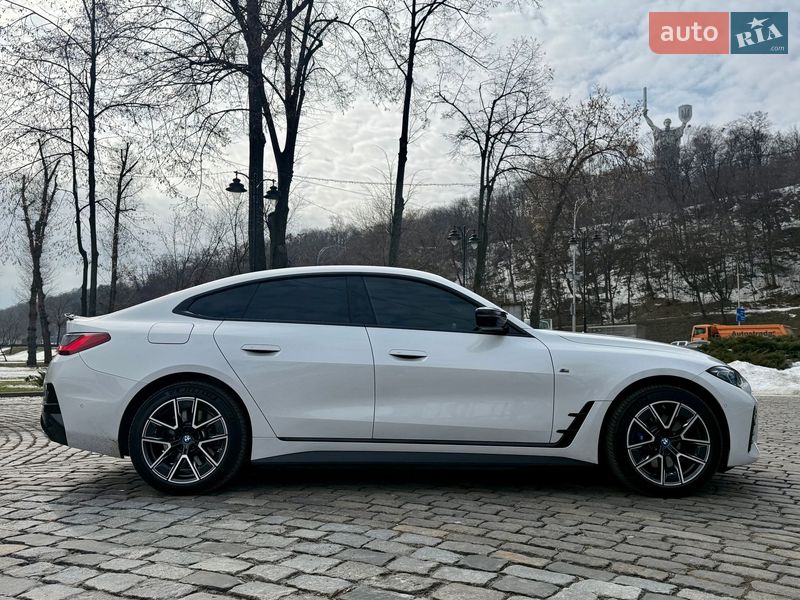 Купе BMW i4 2024 в Києві