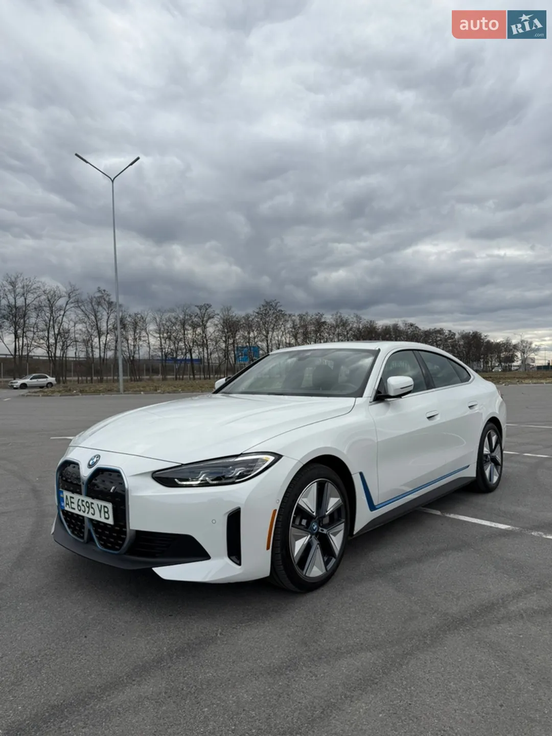 2024 BMW i4 - мініатюра 3