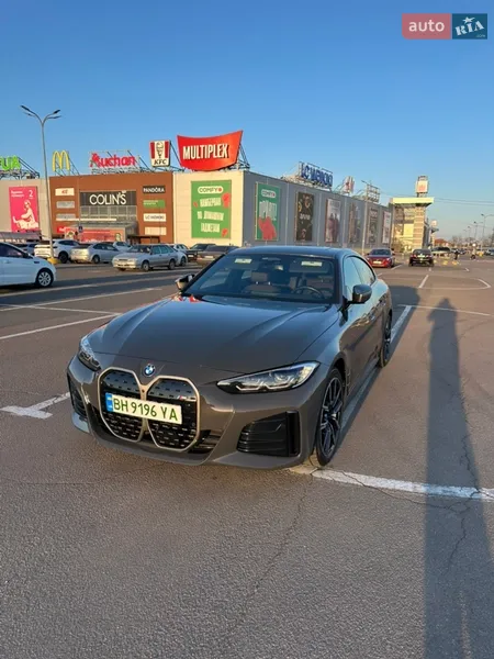 BMW i4