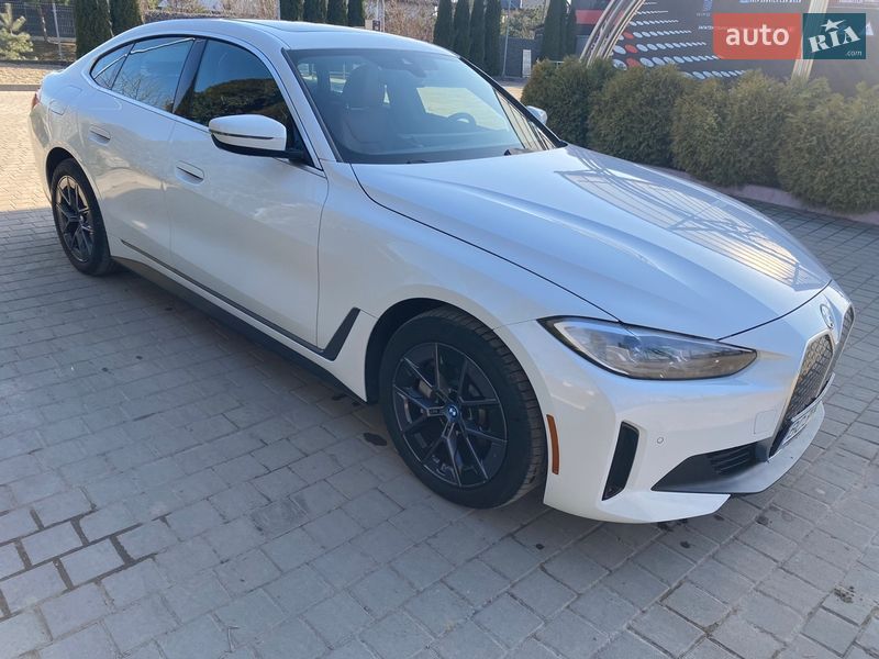 Купе BMW i4 2024 в Самборе